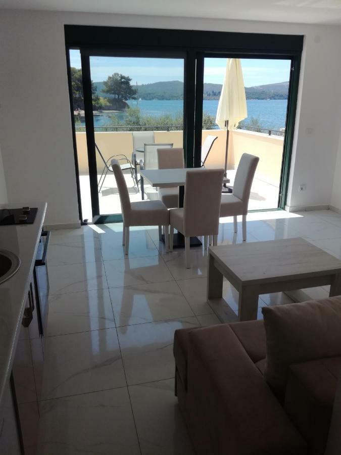 Olea Apartment Tivat Exterior photo